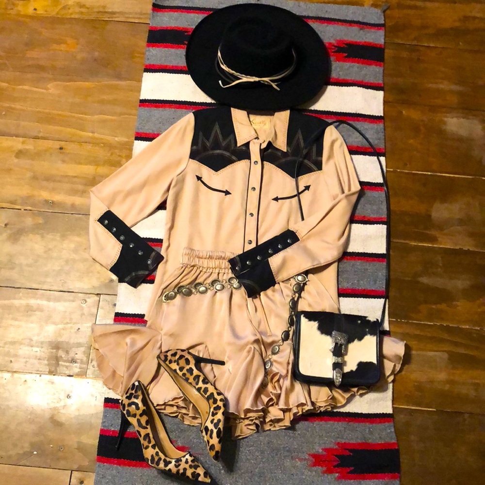 Skully button up